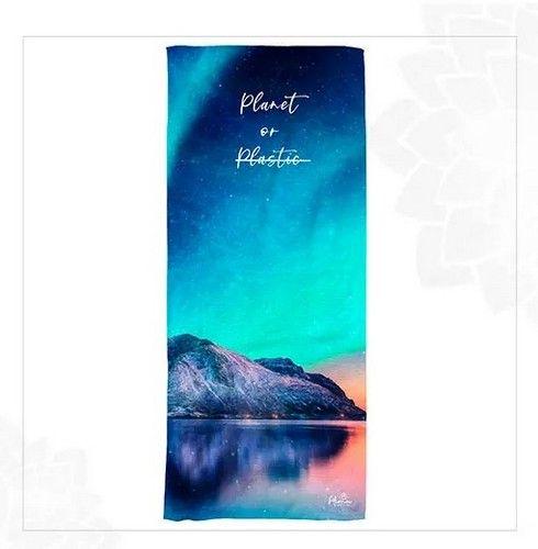 PLANET OR PLASTIC BEACH TOWEL unisex Eco-friendly beach gym camping towel sand free galaxy art made from recycled plastic bottles reacondicionado - Reebelo España